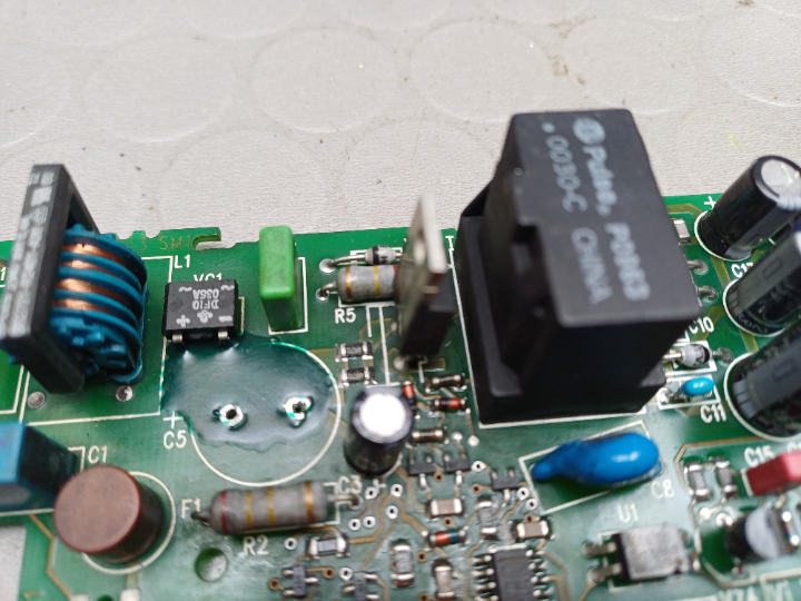 Mit UV Schutzlack versiegelt